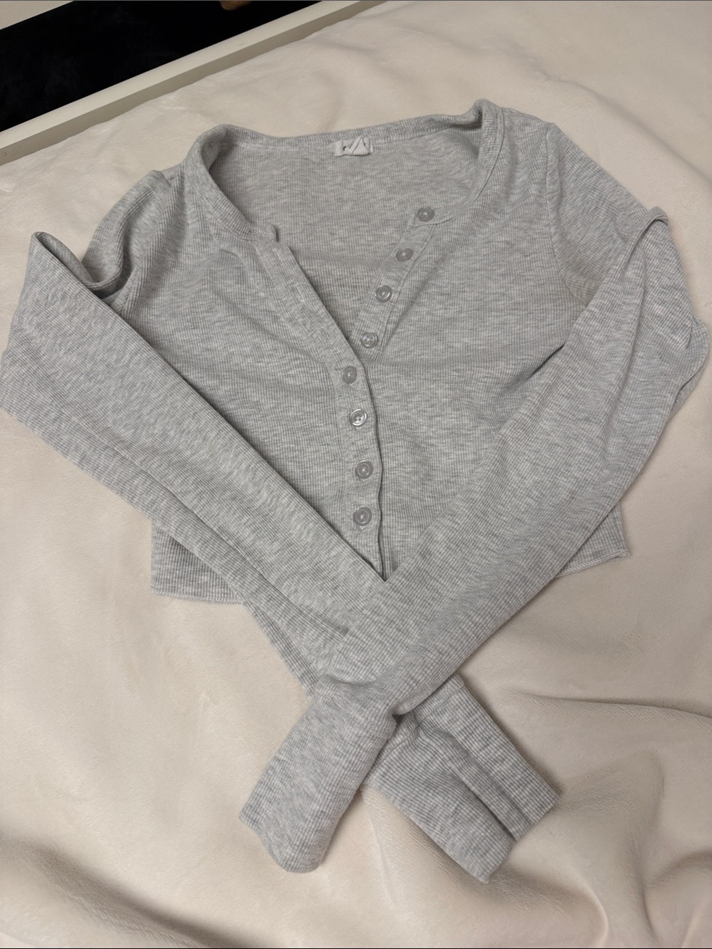 Garage Light Gray Ribbed Button-Up Crop Top